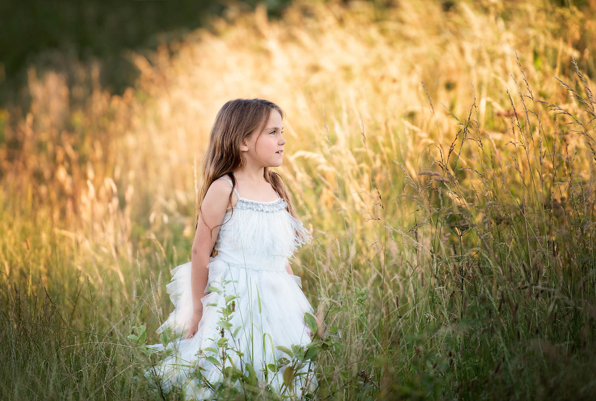 Girl enjoying a summer photo shoot