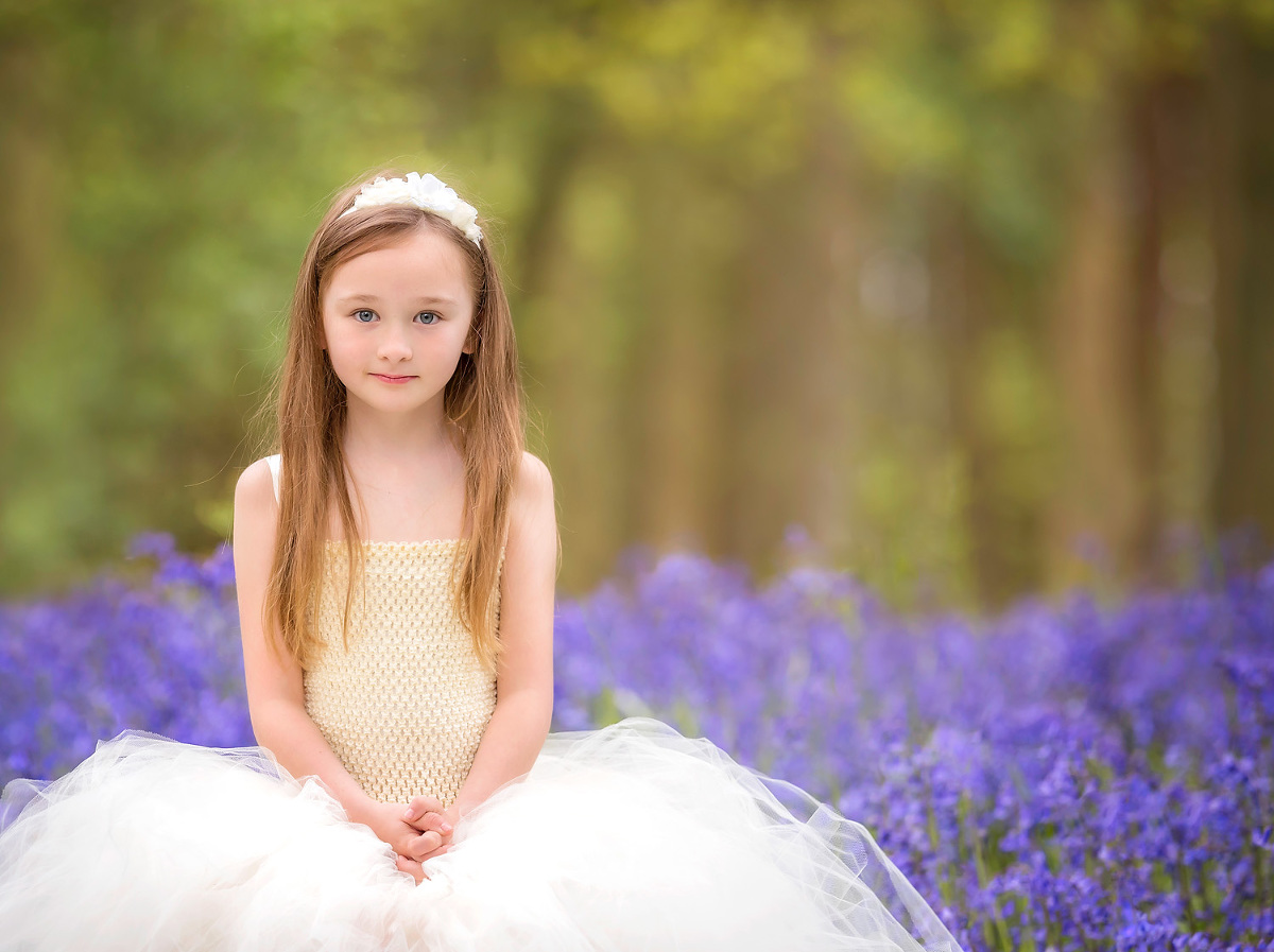 Girl enjoying a spring photo shoot